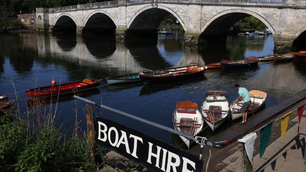 Penyewaan Perahu Wisata di London Nggak Laku gegara Cuaca Panas
