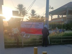 Plang 2 Restoran Penunggak Pajak di Mandalika Dicabut Pengelola