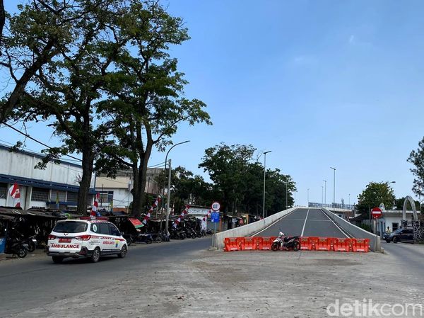 Potret Flyover Ciroyom yang Menanti Dioperasikan
