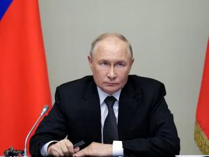 Angka Kelahiran Rusia Anjlok Bikin Putin Ketar-Ketir, Minta Warga Punya Banyak Anak Angka Kelahiran Rusia Anjlok Bikin Putin Ketar-Ketir, Minta Warga Punya Banyak Anak