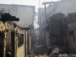 Pengertian Rumah Semi Permanen yang Ludes Terbakar dalam Kebakaran Manggarai Pengertian Rumah Semi Permanen yang Ludes Terbakar dalam Kebakaran Manggarai