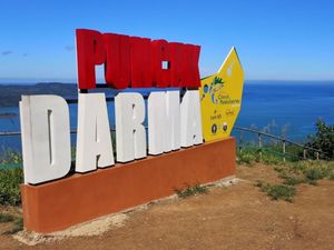 Menikmati Indahnya Alam dari Puncak Darma, Cocok untuk Healing