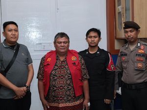 Kades Lamantu Selayar Jadi Tersangka Korupsi Dana Desa Rp 1,2 M Kades Lamantu Selayar Jadi Tersangka Korupsi Dana Desa Rp 1,2 M