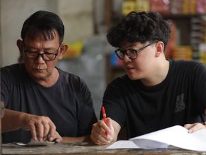 Cerita Toko Grosir Bertahan Tiga Generasi di Tengah Serbuan Digital