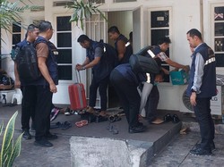 Geledah Rumah Eks Pegawai BPOM di Bogor, Bareskrim Temukan Dokumen