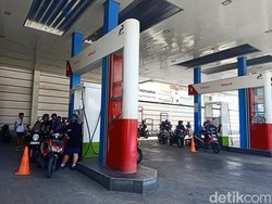 Geger Beli Pertamax Rp 100 Ribu Kena Admin Rp 5 Ribu Ternyata di SPBU Bali