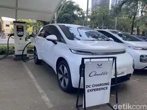 Ngecas Mobil Listrik Wuling Bisa Lebih Cepat, Pakai DC Charging di Lokasi Ini Ngecas Mobil Listrik Wuling Bisa Lebih Cepat, Pakai DC Charging di Lokasi Ini
