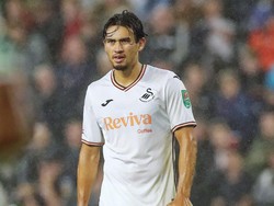 Swansea City Pertahankan Nathan Tjoe-A-On Meski Minim Penampilan