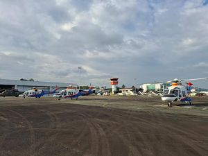 Polri Kerahkan 4 Helikopter Jelang Upacara 17 Agustus di IKN Polri Kerahkan 4 Helikopter Jelang Upacara 17 Agustus di IKN