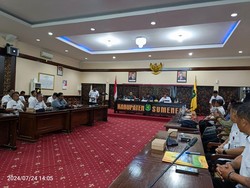 Cara Bupati Fauzi Lindungi Petani Tembakau Sumenep Lewat Perbup Baru