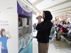 Hore! Ada Drinking Water Station di Stasiun Kereta