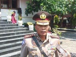 Polisi Cegat Suporter Tamu di Perbatasan Saat Derby Jateng Persis Vs PSIS