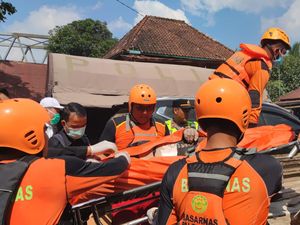 Korban Terakhir Ambruknya Jembatan Lalan Ditemukan, Operasi SAR Ditutup