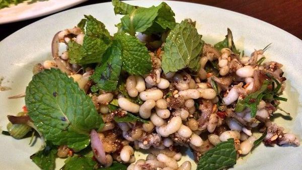 10 Makanan Aneh di Thailand, Ada Dancing Shrimp hingga Telur Semut