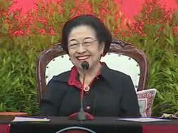 Tawa Megawati Dengar Bahlil Ngomong Raja Jawa: Aku Mau Kenalan