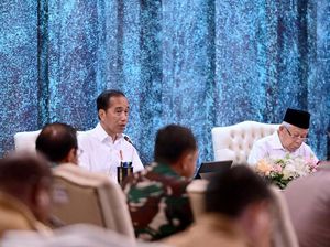 Jokowi Reshuffle Kabinet Hari Ini: Menkumham hingga Menteri ESDM