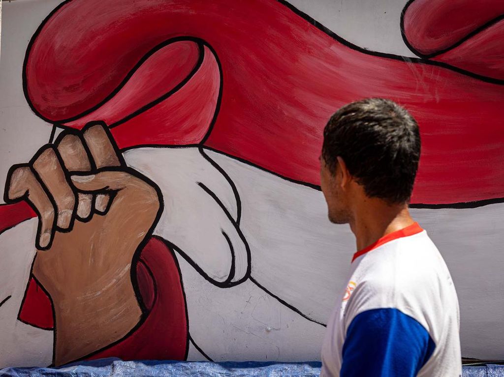 Mural Kemerdekaan Hiasi Perkampungan di Semarang Mural Kemerdekaan Hiasi Perkampungan di Semarang