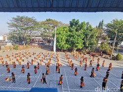 112 Siswa SD di Kota Blitar Tampilkan Parade Semafor di HUT Pramuka