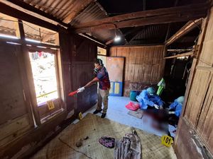 Pria di Sikka Tewas Bersimbah Darah Dibunuh Tetangga Pria di Sikka Tewas Bersimbah Darah Dibunuh Tetangga