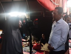 Heru Budi Akan Tambah Suplai Air Bersih ke Pengungsian Kebakaran Manggarai