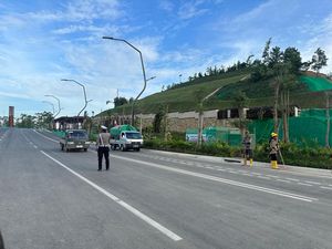 Polda Kaltim Kawal Rombongan 514 Kepala Daerah se-Indonesia Rakor di IKN