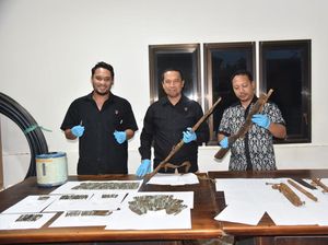 Warga di Morut Temukan 3 Senpi Rakitan-300 Amunisi Saat Cari Katak di Hutan Warga di Morut Temukan 3 Senpi Rakitan-300 Amunisi Saat Cari Katak di Hutan