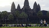 Kamboja-Thailand Perang, Kunjungan Turis ke Angkor Wat Turun