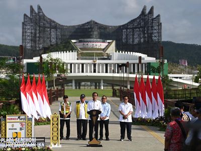 Jokowi Resmikan Plaza Seremoni Sumbu Kebangsaan di IKN