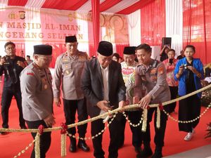 Wakapolda Metro Resmikan Masjid di Asrama Polri Tangsel