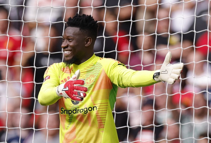 Soccer Football - Community Shield - Manchester United v Manchester City - Wembley Stadium, London, Britain - August 10, 2024 Manchester Uniteds Andre Onana during the penalty shoot-out Action Images via Reuters/Andrew Couldridge