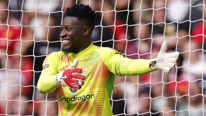 Soccer Football - Community Shield - Manchester United v Manchester City - Wembley Stadium, London, Britain - August 10, 2024 Manchester Uniteds Andre Onana during the penalty shoot-out Action Images via Reuters/Andrew Couldridge