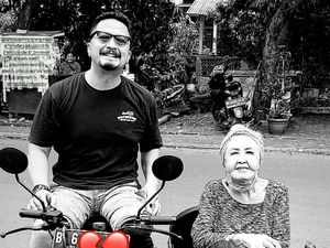 Suasana Rumah Duka Ibunda Ferry Maryadi Suasana Rumah Duka Ibunda Ferry Maryadi