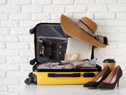 Mau Liburan Murah? Pesan Tiket Bus dan Travel di Traveloka Aja!