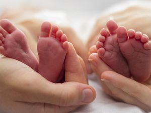 Kabar Duka! 4 Bayi Kembar di Karawang Meninggal Dunia Kabar Duka! 4 Bayi Kembar di Karawang Meninggal Dunia