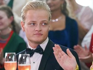 Putra dari Calon Ratu Norwegia Ditangkap Polisi karena Menyerang Kekasihnya Putra dari Calon Ratu Norwegia Ditangkap Polisi karena Menyerang Kekasihnya