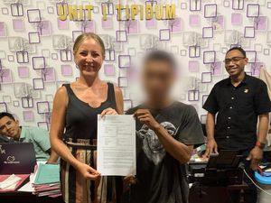 Polisi Bebaskan Karyawan Hotel Pencuri Uang Turis Spanyol di Labuan Bajo Polisi Bebaskan Karyawan Hotel Pencuri Uang Turis Spanyol di Labuan Bajo