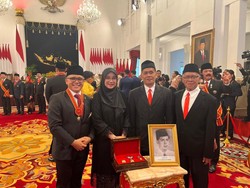 Pencipta Selawat Badar Raih Penghargaan, Bupati Banyuwangi: Kami Bangga