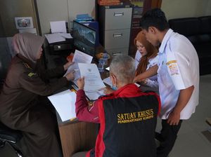 Giliran Kantor Lurah Duku Palembang Digeledah Terkait Korupsi Penjualan Aset