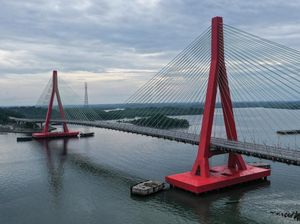 Potret Jembatan Pulau Balang Dibuka Sementara untuk HUT RI di IKN Potret Jembatan Pulau Balang Dibuka Sementara untuk HUT RI di IKN