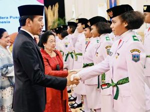 Kronologi Paskibraka Putri Dilarang Berhijab, hingga BPIP Meralat Lalu Minta Maaf Kronologi Paskibraka Putri Dilarang Berhijab, hingga BPIP Meralat Lalu Minta Maaf