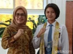 Bangga! Siswi SMAN 17 Surabaya Jadi Paskibraka di IKN