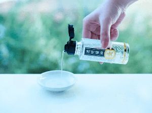 Wow! Puding Ini Disajikan dengan Kecap Asin yang Transparan