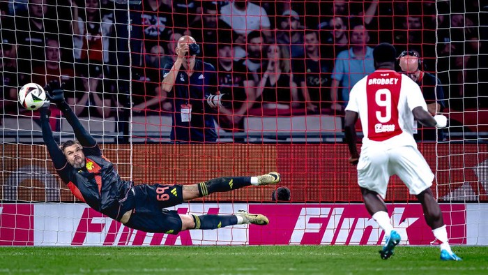 Ajax player Brian Brobbey is missing a penalty during the match Ajax - Panathinaikos at the Johan Cruijff ArenA for the Europa League third qualifying round 2nd leg season 2024-2025 in Amsterdam, Netherlands, on August 15, 2024 (Photo by Marcel van Dorst/NurPhoto via Getty Images)