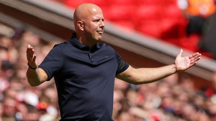 LIVERPOOL, ENGLAND - AUGUST 11: Liverpool manager Arne Slot during the Pre-Season Friendly between Liverpool and Sevilla, at Anfield on August 11, 2024 in Liverpool, England. (Photo by Barrington Coombs/Getty Images)