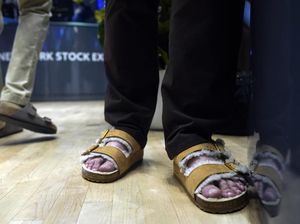 Tips Merawat Sandal Berbahan Suede Agar Tidak Mudah Jamuran Tips Merawat Sandal Berbahan Suede Agar Tidak Mudah Jamuran