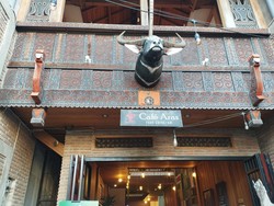 Menyicipi Kopi Toraja di Cafe Aras 2 yang Halal dan Instagramable