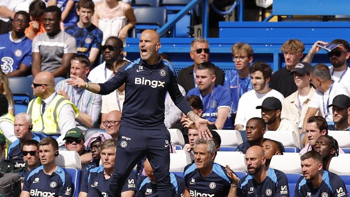 Soccer Football - Pre Season Friendly - Chelsea v Inter Milan - Stamford Bridge, London,  Britain - August 11, 2024 Chelsea manager Enzo Maresca reacts during the match Action Images via Reuters/Andrew Couldridge