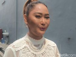 Menuju 3 Dekade Pernikahan, Inul Daratista Mau Seperti Titiek Puspa Menuju 3 Dekade Pernikahan, Inul Daratista Mau Seperti Titiek Puspa