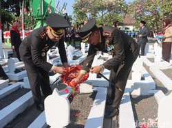 Kenang Pahlawan, Kapolres Pasuruan Hadiri Upacara dan Ziarah di TMP Bangil