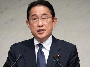 Kenapa PM Jepang Kishida Harus Mundur?